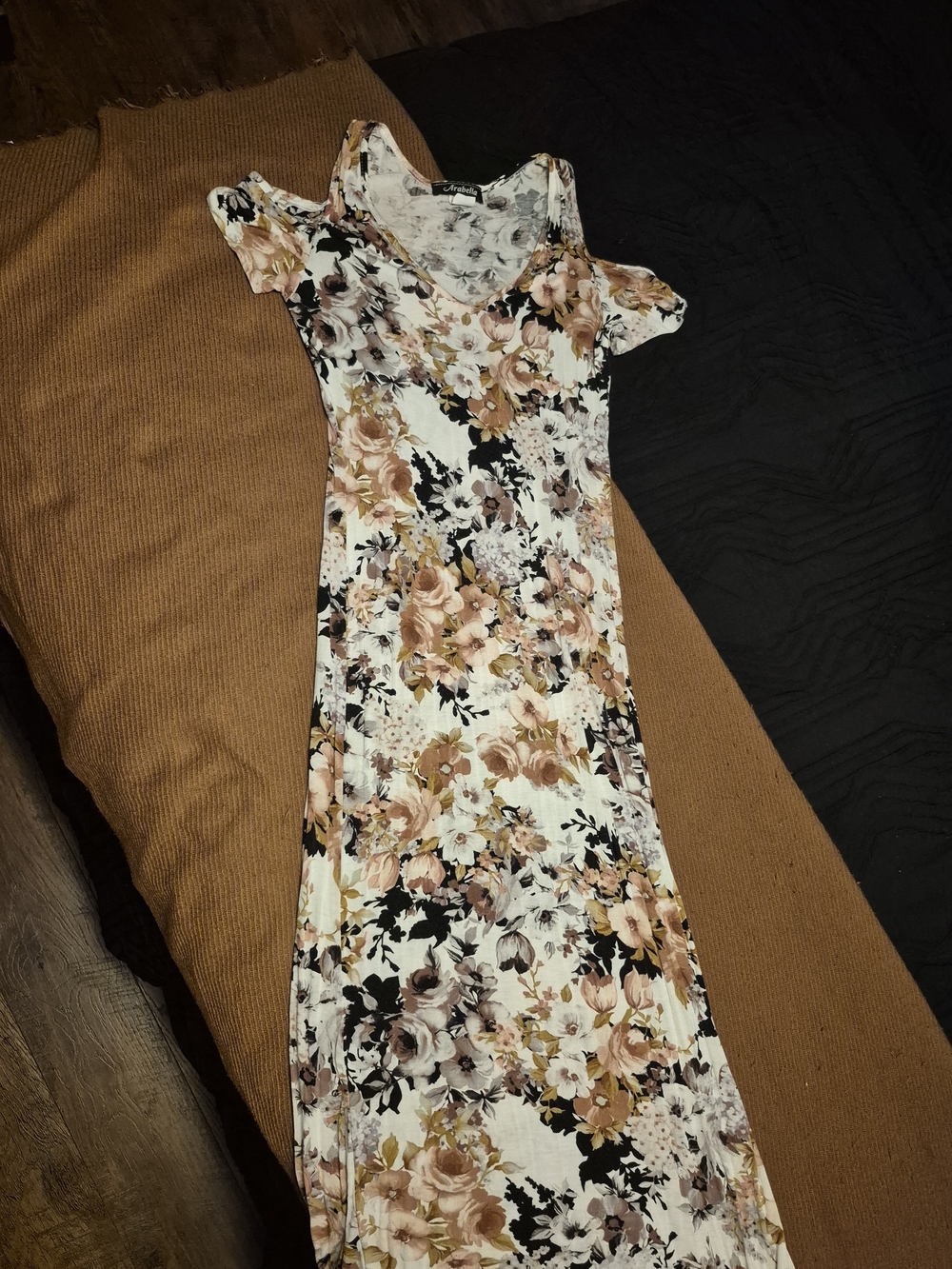 Floral Cold-Shoulder Maxi Dress in Cream and Tan